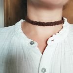 Ras de cou brun en macramé artisanal avec perle acier inoxydable