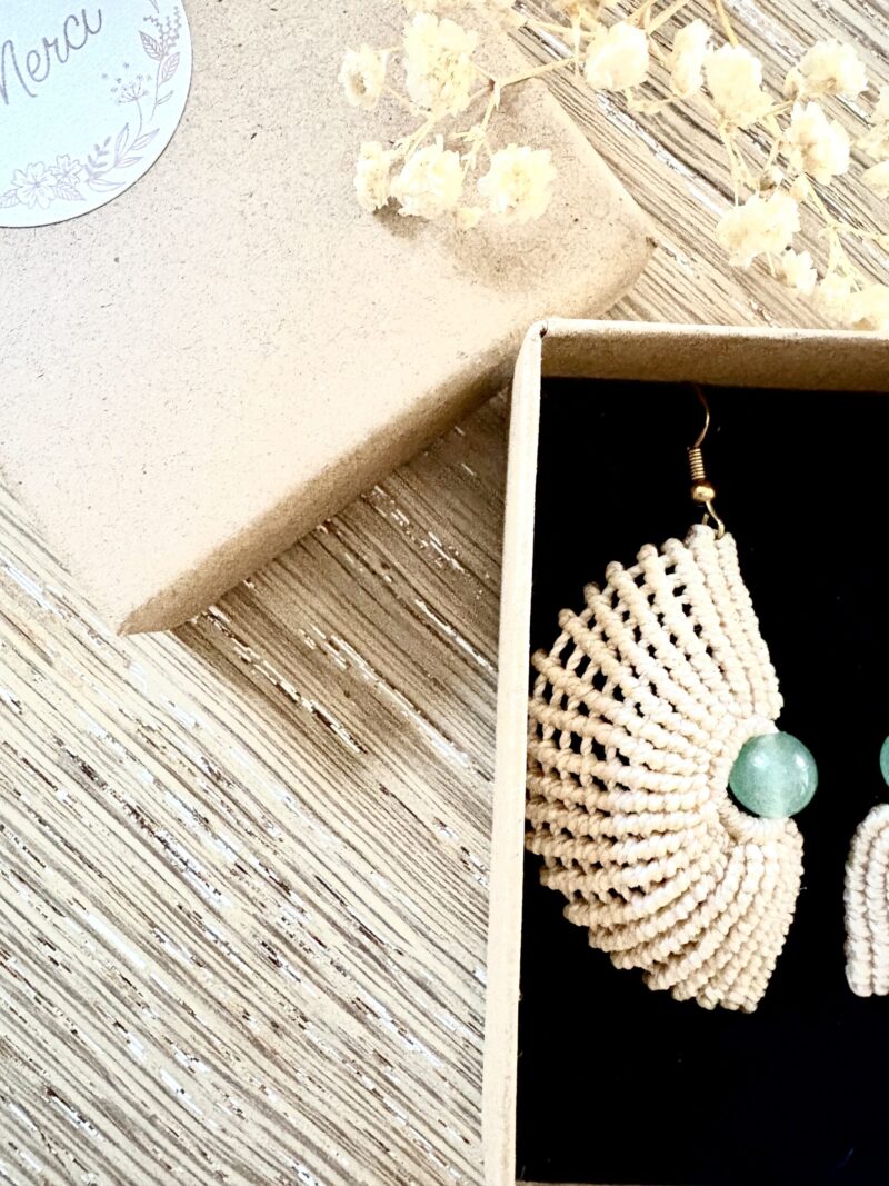 Boucles d’oreilles coquillage fait main avec aventurine verte