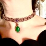 Chocker macramé sable avec améthyste et agate verte