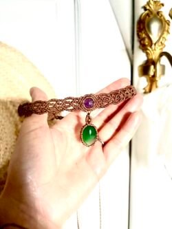 Chocker macramé sable avec améthyste et agate verte