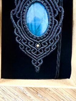 Médaillon labradorite macramé fait main