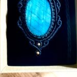 Talisman labradorite bleu macramé fait main