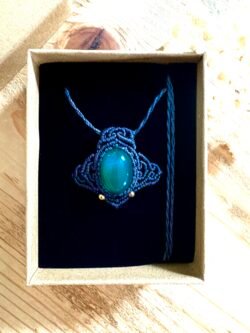 médaillon agate verte macramé fait main