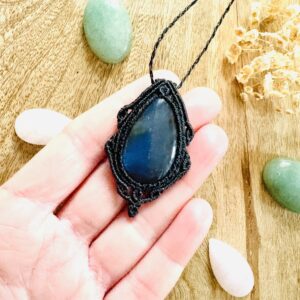 Médaillon labradorite en forme de goutte